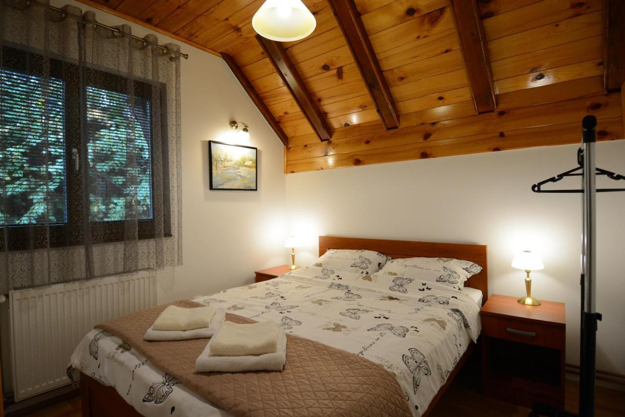 Apartmani Ogi I Ana บายินา บาชตา ภายนอก รูปภาพ