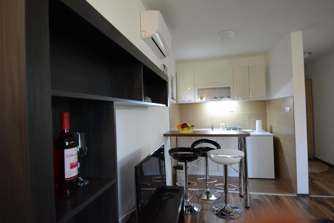 Apartmani Ogi I Ana บายินา บาชตา ภายนอก รูปภาพ