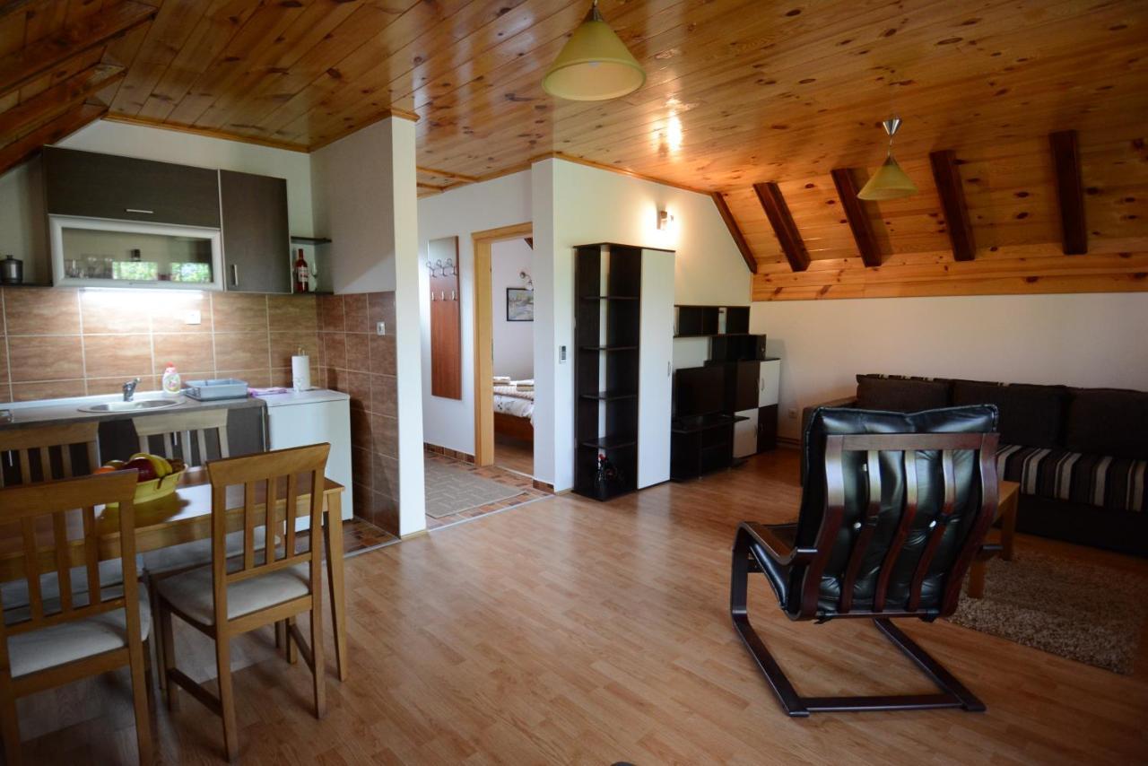 Apartmani Ogi I Ana บายินา บาชตา ภายนอก รูปภาพ