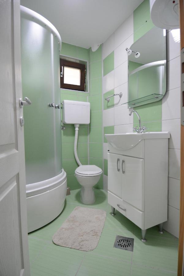 Apartmani Ogi I Ana บายินา บาชตา ภายนอก รูปภาพ